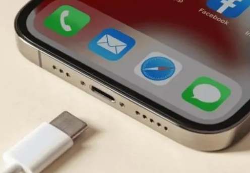 禹州苹果15维修分享iPhone15改USB-C接口后能和安卓用户互借充电器吗 